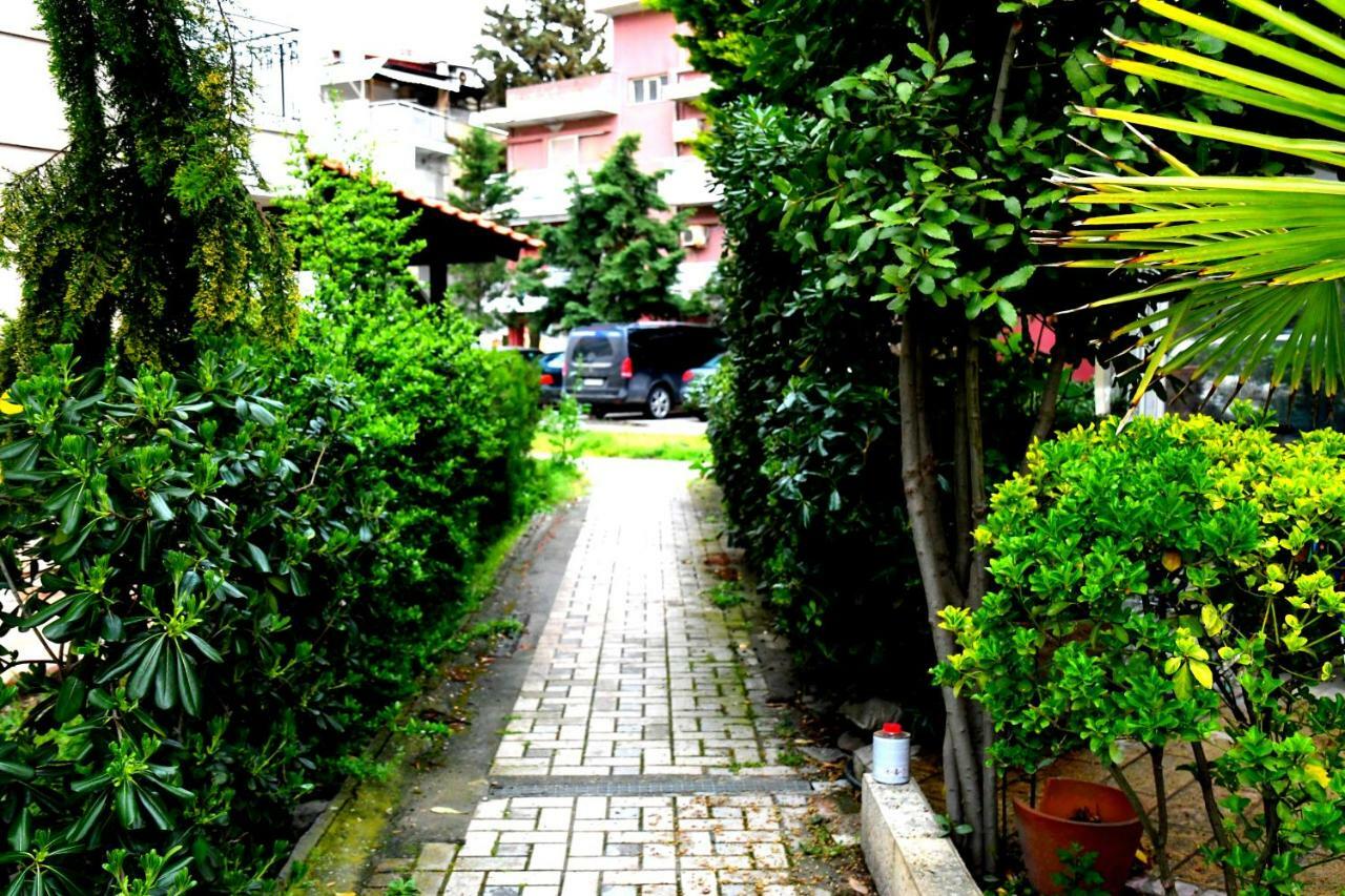 Studio On The Beach With Private Garden Agia Triada (Thessaloniki) Exterior photo