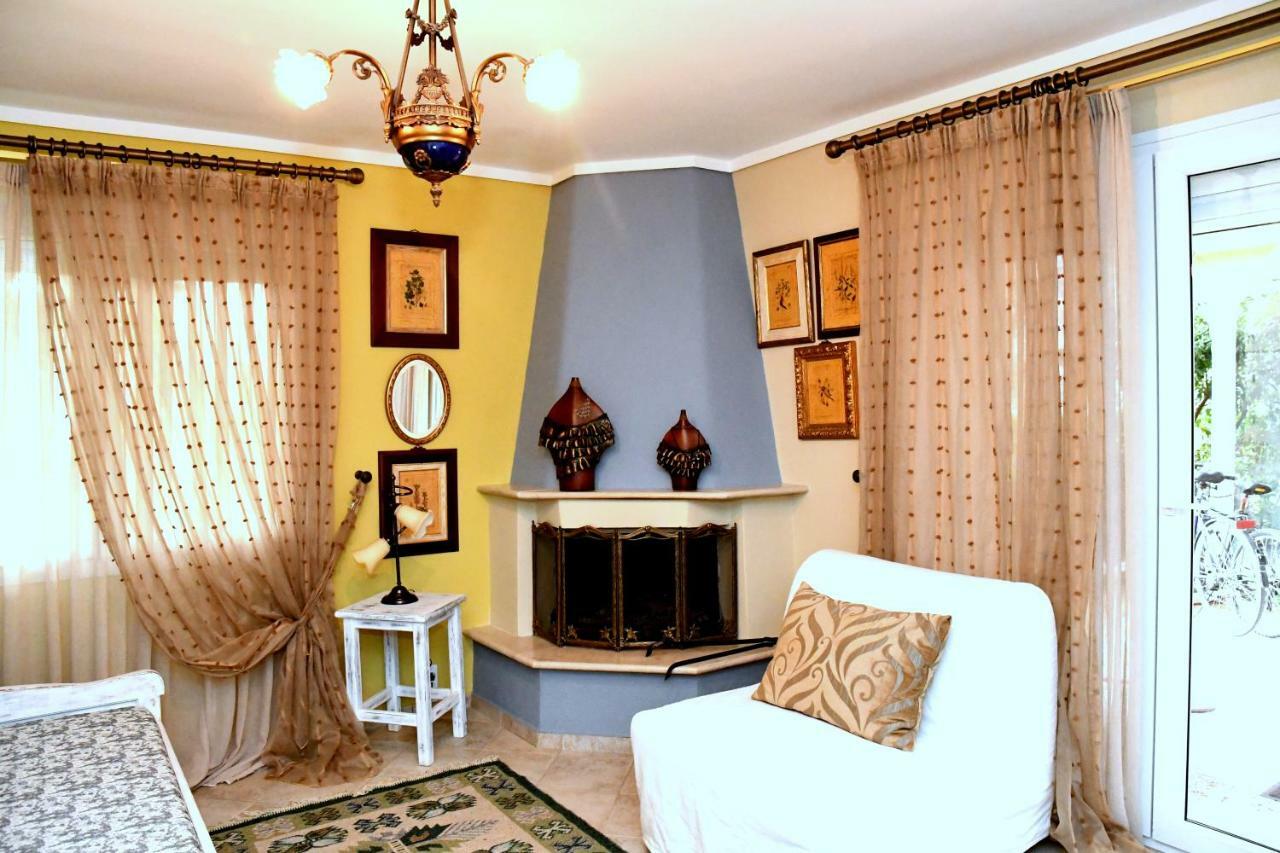 Studio On The Beach With Private Garden Agia Triada (Thessaloniki) Exterior photo