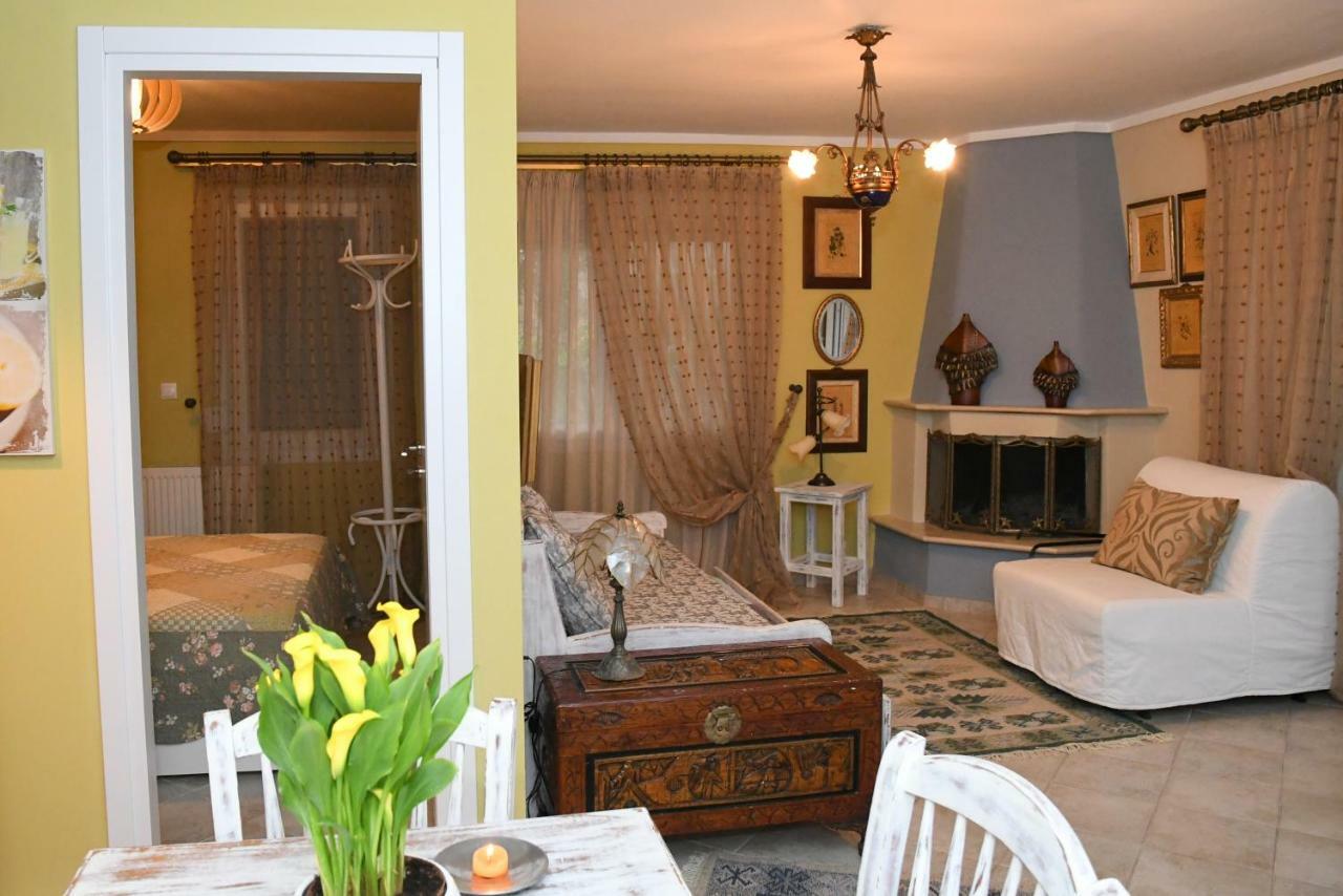Studio On The Beach With Private Garden Agia Triada (Thessaloniki) Exterior photo